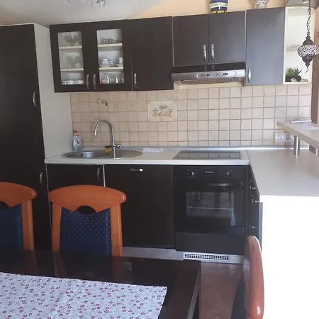 Maja's Place דירה קורצולה