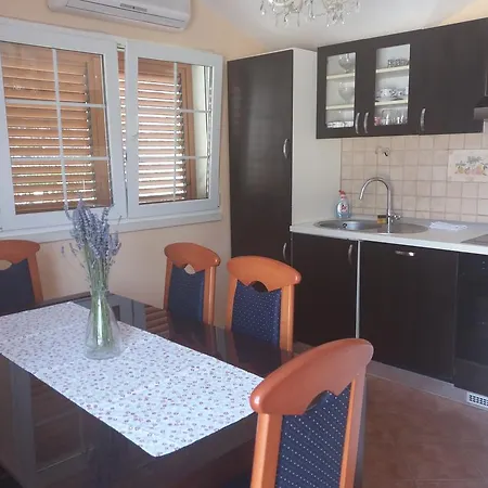Maja's Place קורצולה