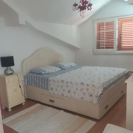 Maja's Place * קורצולה