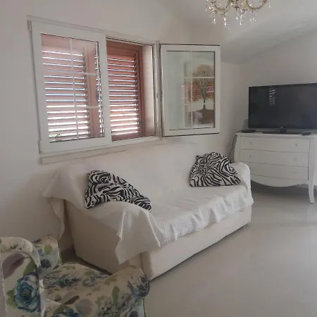 Maja's Place Апартаменты Корчула